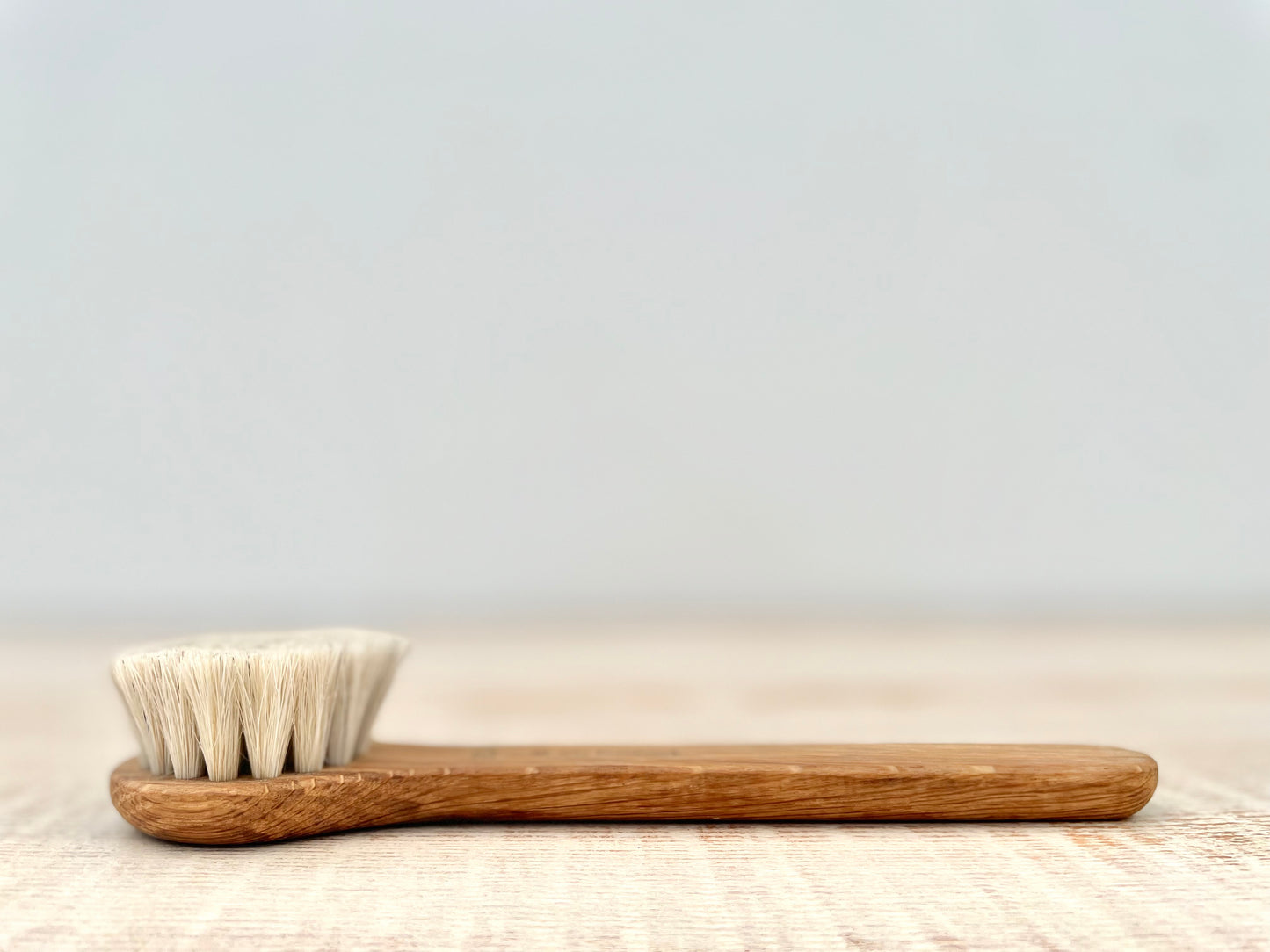 Iris Face Brush