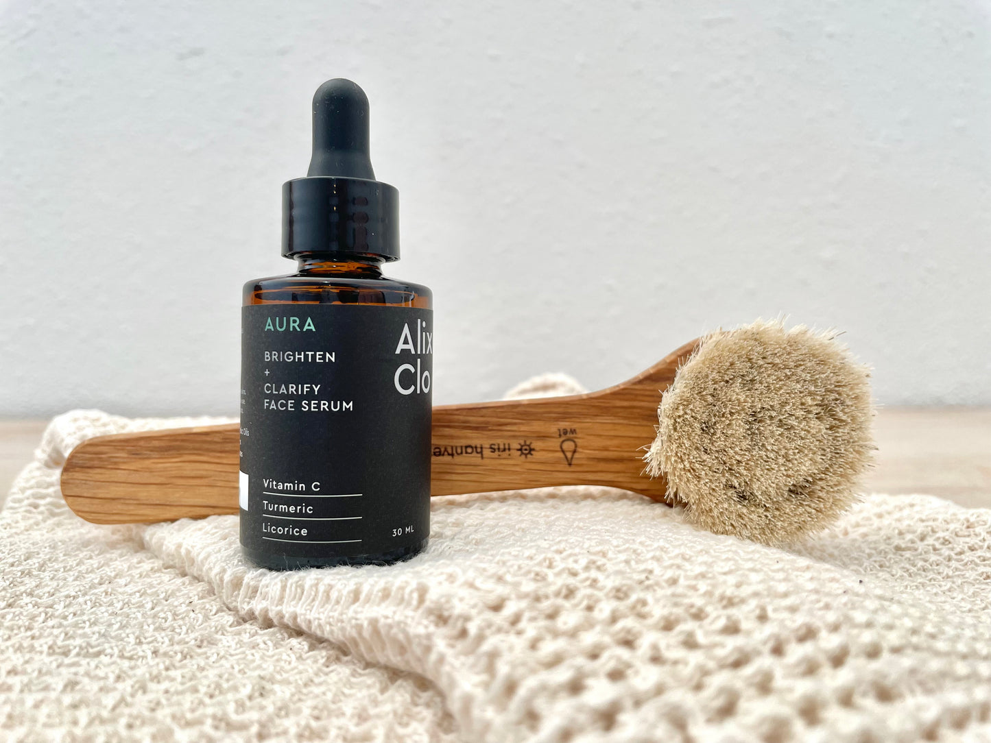 Iris Face Brush