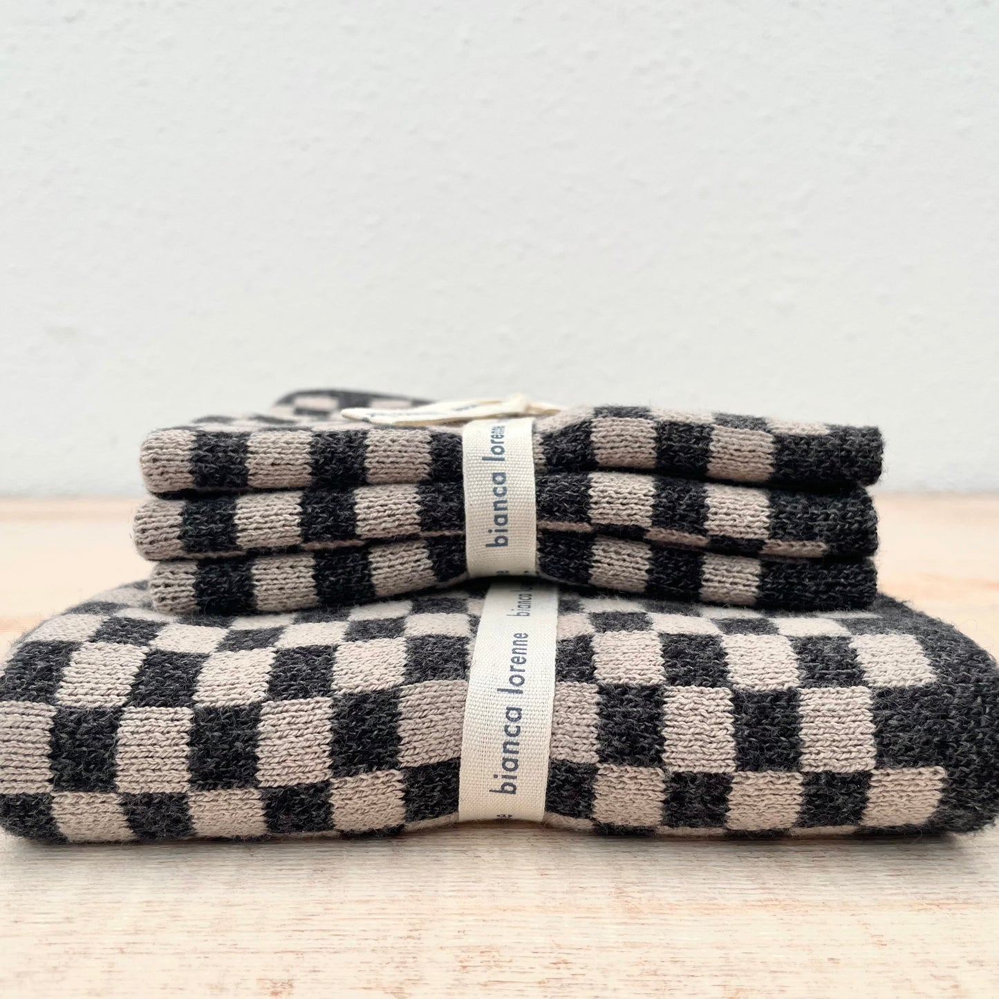 Gray Checked Washcloth Set