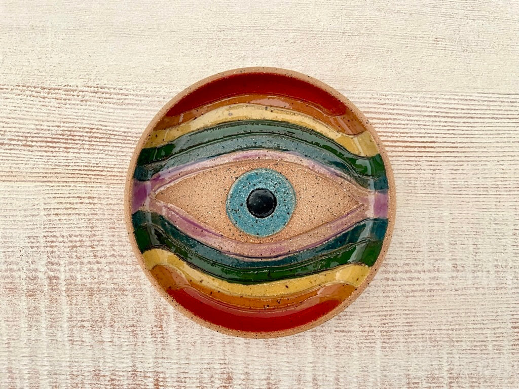 Rainbow Eye Catch-All