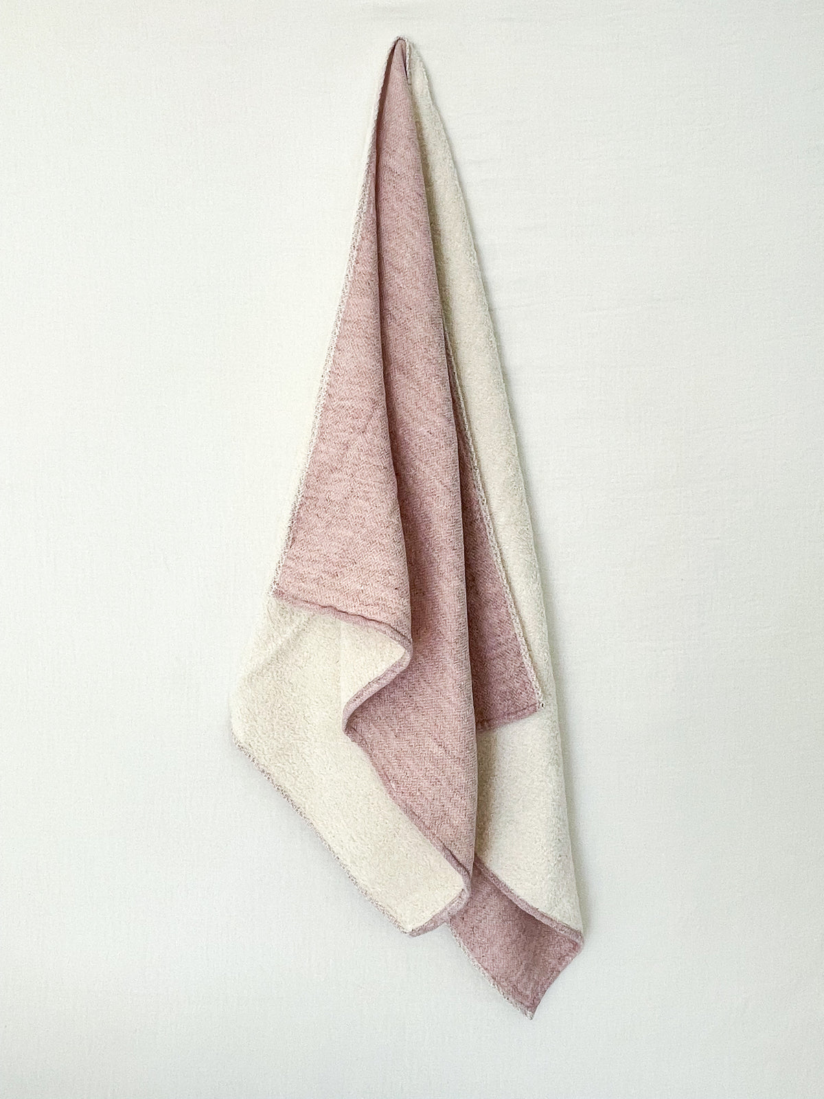 Claire Towel Pink