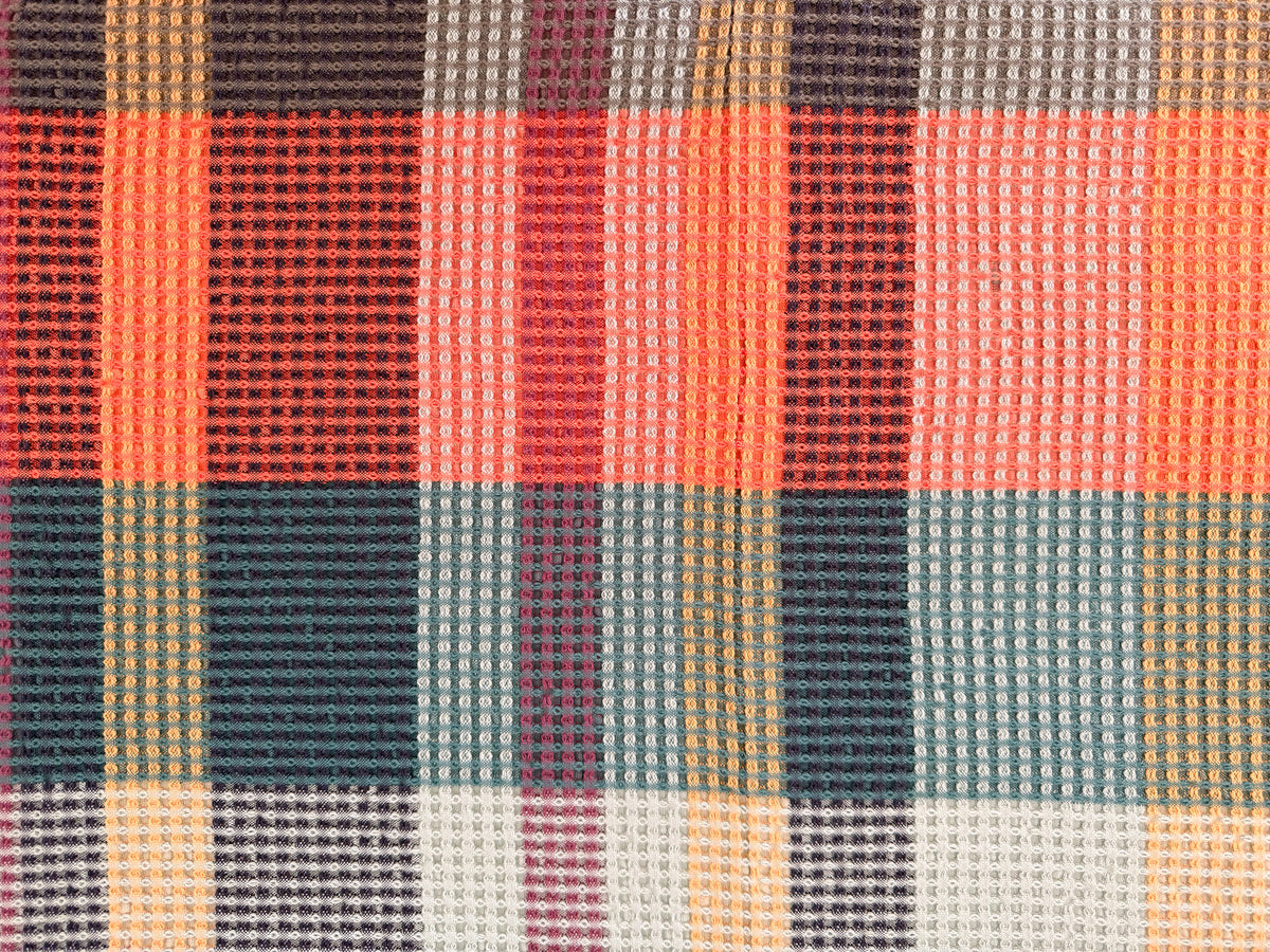 Vrou Throw Blanket