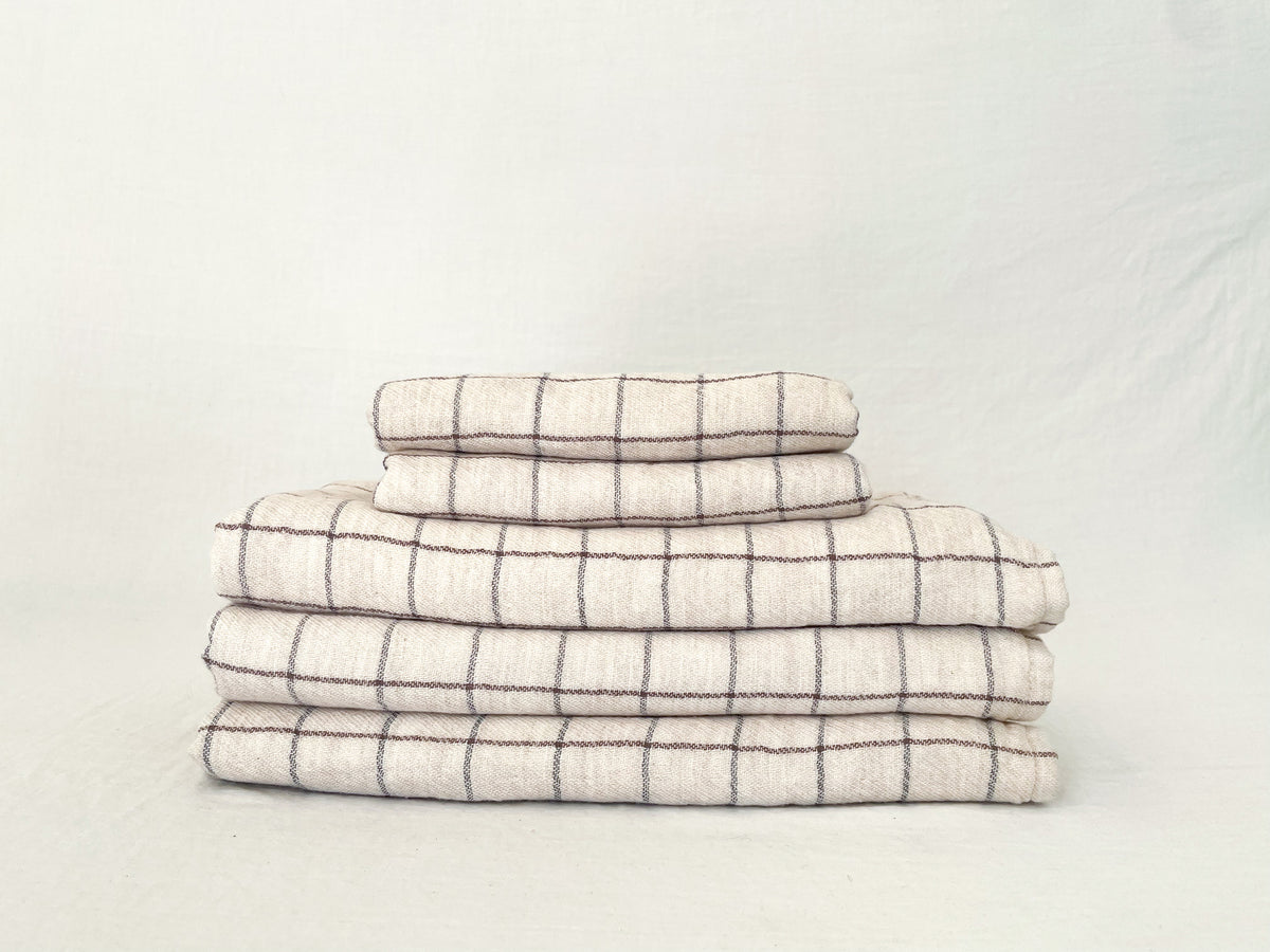 Graph Towel Earl Grey