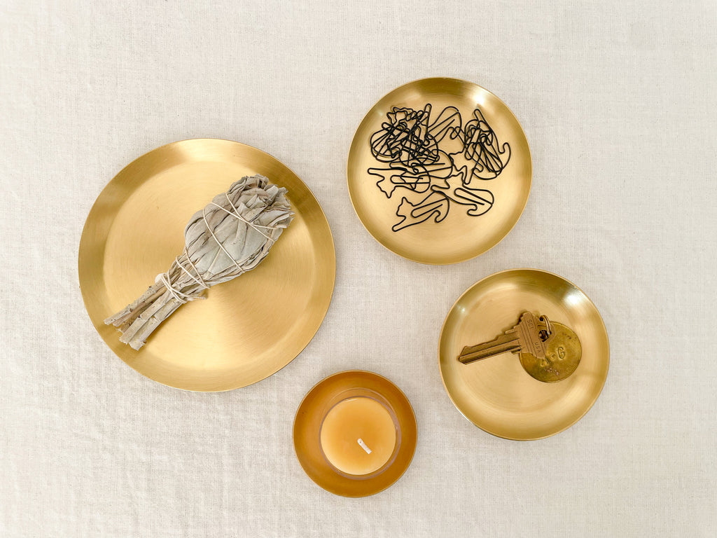 Fog Brass Round Plate